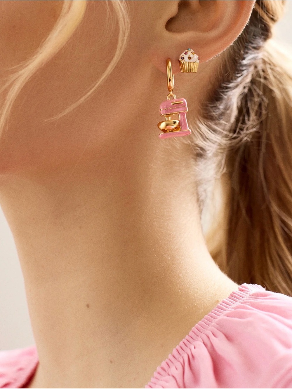 Baker's Choice Mixer And Cupcake  Earring  NEW